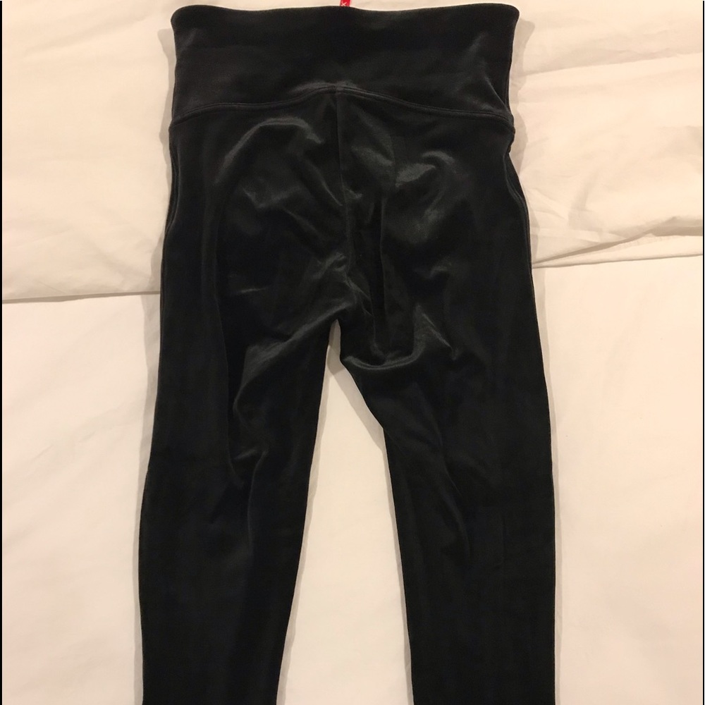 Spanx Velvet leggings size M